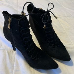 High heel boots | black